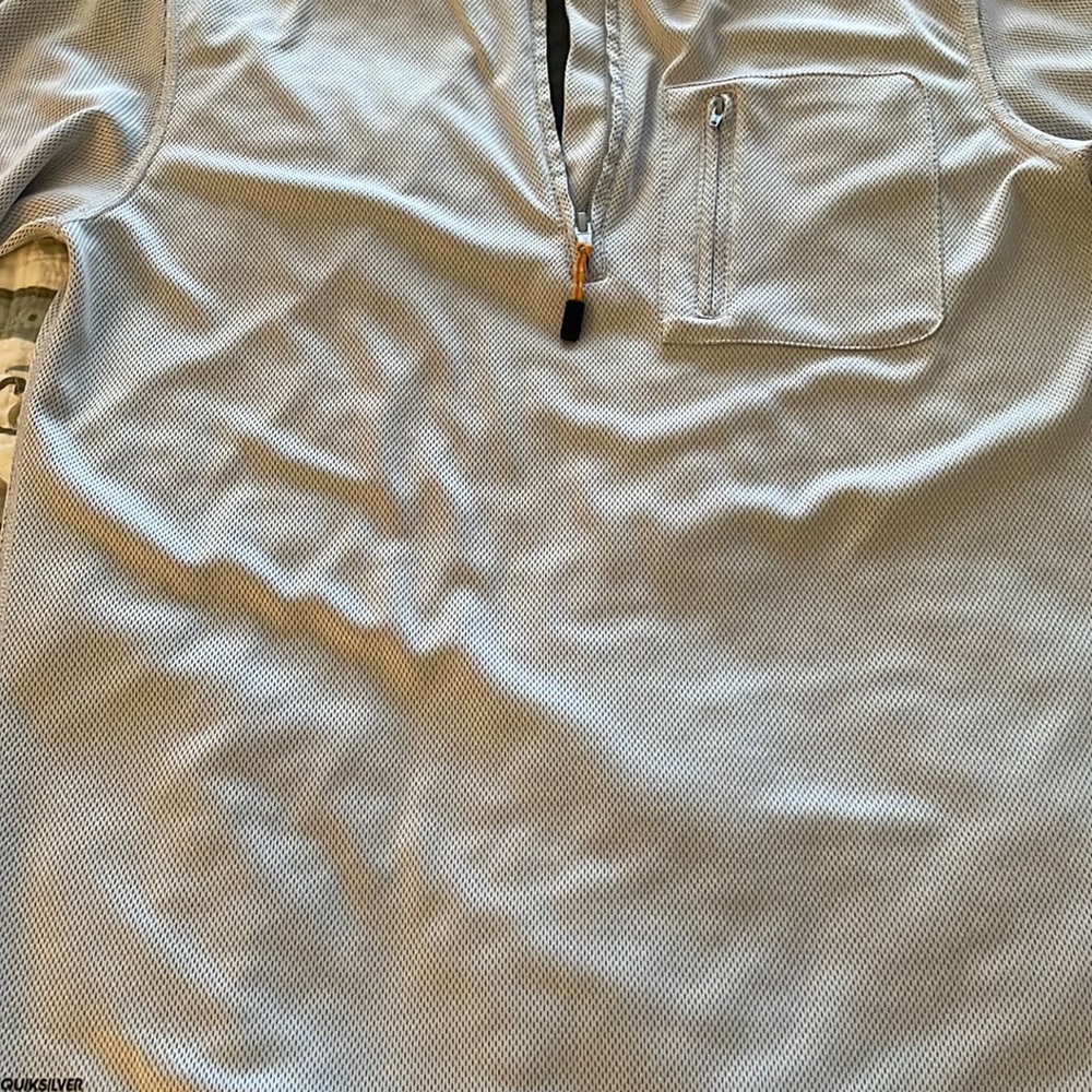 Quicksilver long sleeve gray shirt